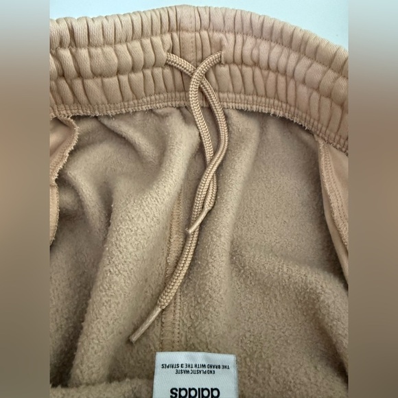 Adidas Beige Sweatpants - Picture 11 of 12